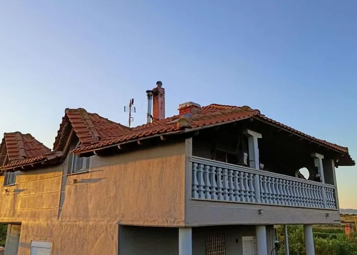 Attic Paradise Flogita